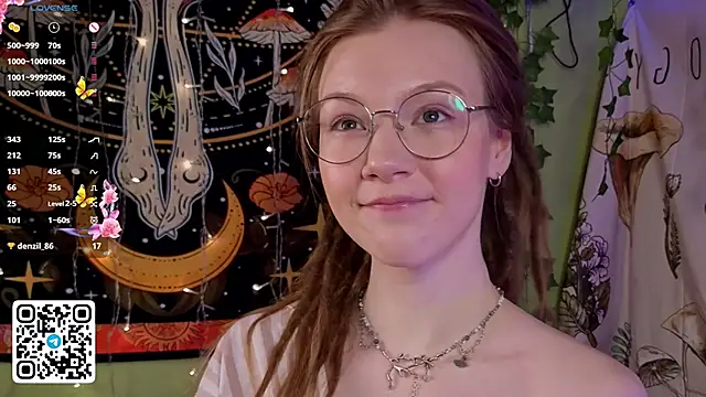 Snapshot of lyra_thenymph chatting on November 25, 2025, 12:11 am lyra thenymph online show from November 25, 2025, 12:11 am