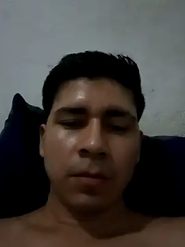 Travieso loco9 online show from March 14, 2026, 1:33 am