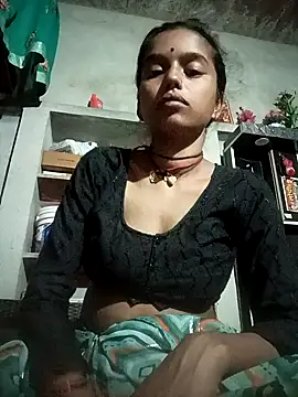 Snapshot of Cuty_kanchna chatting on October 26, 2025, 2:39 pm Cuty kanchna online show from October 26, 2025, 2:39 pm