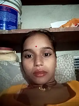 Snapshot of Cuty_kanchna chatting on October 31, 2025, 6:21 am Cuty kanchna online show from October 31, 2025, 6:21 am