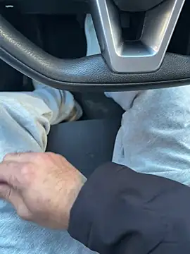 ayrtonmen online show from January 13, 2026, 8:46 pm