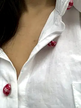 Snapshot of yourkeer chatting on October 10, 2025, 9:43 am yourkeer online show from October 10, 2025, 9:43 am