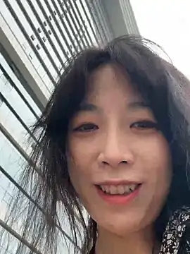 yourkeer online show from April 12, 2026, 7:44 am