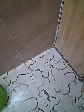 Snapshot of UsurpedThaw chatting on November 19, 2025, 6:52 pm UsurpedThaw online show from November 19, 2025, 6:52 pm