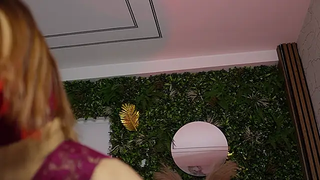 sisi von dee online show from March 7, 2026, 8:36 pm