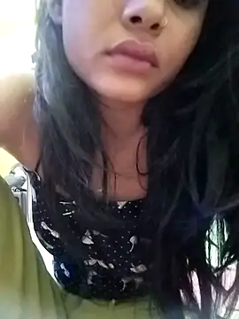 Hot-Aruhi online show from October 15, 2025, 5:21 pm