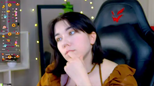 Snapshot of Kelly_foox chatting on December 4, 2025, 10:03 am Kelly foox online show from December 4, 2025, 10:03 am