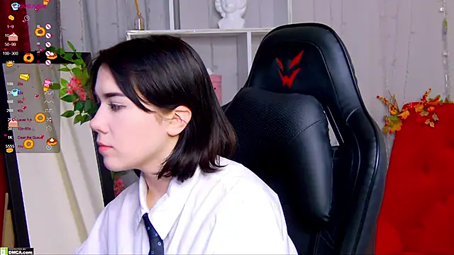 Snapshot of Kelly_foox chatting on December 1, 2025, 10:49 am Kelly foox online show from December 1, 2025, 10:49 am