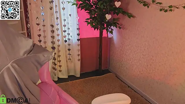 L1na Reeds online show from February 20, 2026, 6:26 am