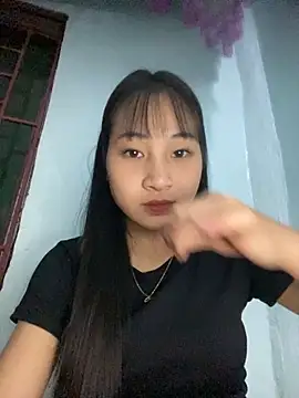 banlinh004 online show from October 18, 2025, 2:19 pm