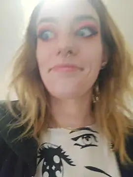 Snapshot of lonely_Cosplay_chick chatting on October 27, 2025, 2:07 pm lonely Cosplay chick online show from October 27, 2025, 2:07 pm