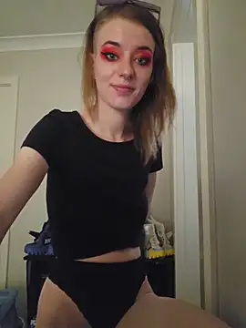 Snapshot of lonely_Cosplay_chick chatting on December 13, 2025, 8:15 pm lonely Cosplay chick online show from December 13, 2025, 8:15 pm