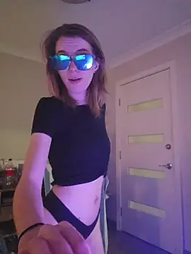 Snapshot of lonely_Cosplay_chick chatting on November 3, 2025, 12:31 pm lonely Cosplay chick online show from November 3, 2025, 12:31 pm