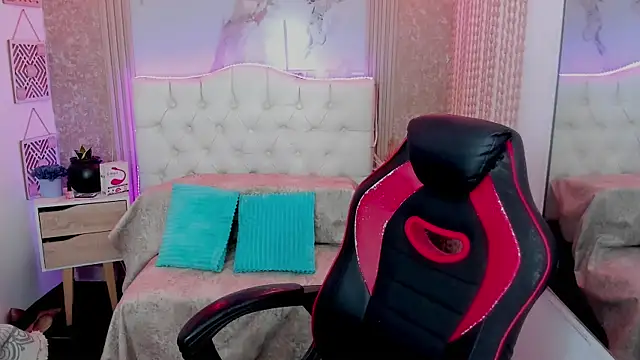 AriaVega online show from March 2, 2026, 12:45 pm