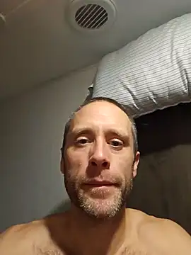 Snapshot of mcxxx87 chatting on October 26, 2025, 8:26 am mcxxx87 online show from October 26, 2025, 8:26 am