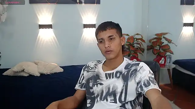 LiamBlack16 online show from October 21, 2025, 2:27 pm