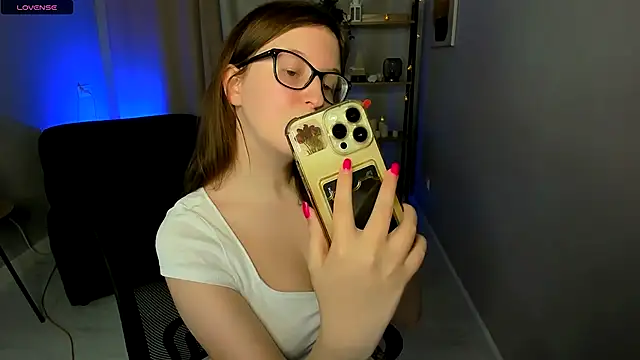 Snapshot of arizzzona chatting on November 15, 2025, 6:28 am arizzzona online show from November 15, 2025, 6:28 am