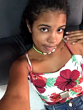 Lorennapires online show from October 22, 2025, 5:23 pm