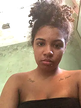 Lorennapires online show from January 8, 2026, 6:58 pm