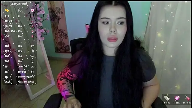 Mona Esty online show from April 11, 2026, 7:45 am