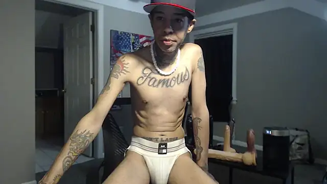 Snapshot of Michigan9000 chatting on February 2, 2026, 4:55 am Michigan9000 online show from February 2, 2026, 4:55 am