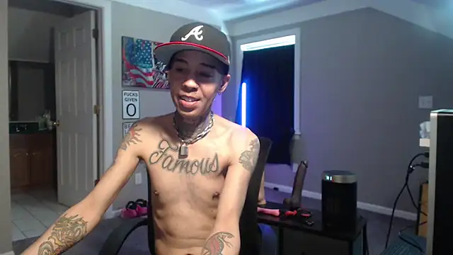 Snapshot of Michigan9000 chatting on February 15, 2026, 3:22 pm Michigan9000 online show from February 15, 2026, 3:22 pm