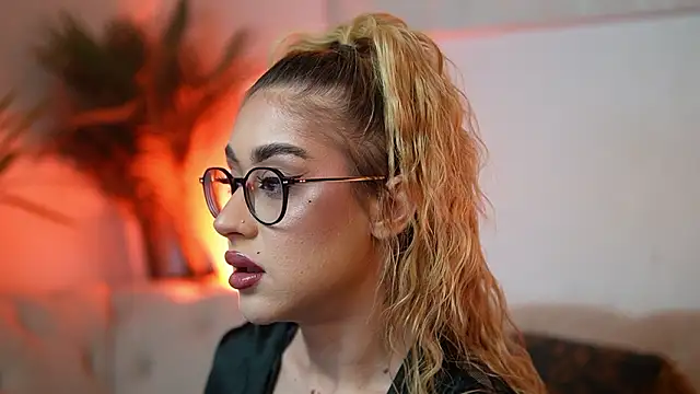 AileenKiss online show from February 26, 2026, 10:21 pm