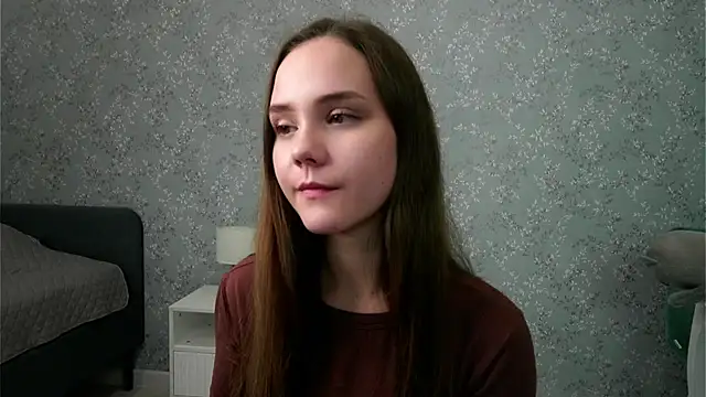 Snapshot of SweetSaraPie chatting on October 3, 2025, 9:49 pm SweetSaraPie online show from October 3, 2025, 9:49 pm