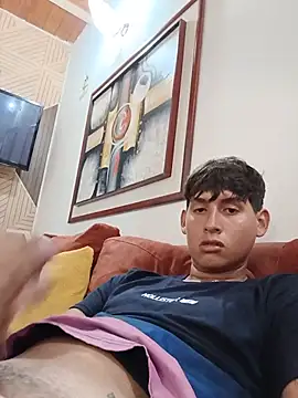 Snapshot of Luisneljc chatting on June 1, 2026, 4:39 pm Luisneljc online show from June 1, 2026, 4:39 pm