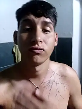 Snapshot of Luisneljc chatting on February 19, 2026, 8:33 am Luisneljc online show from February 19, 2026, 8:33 am