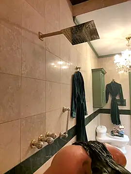 catalina garciaa online show from November 16, 2025, 11:41 pm