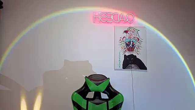 Qadeshoficial online show from November 22, 2025, 10:08 pm