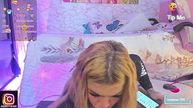 Antonellaa Fox  online show from February 20, 2026, 5:26 pm