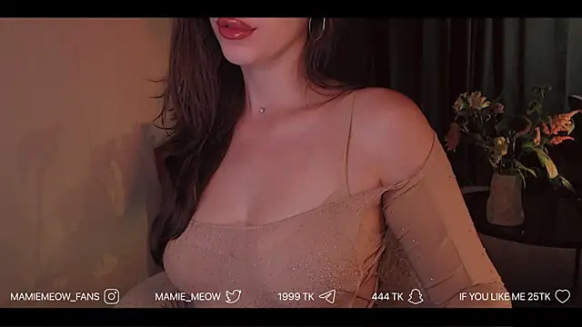 Snapshot of Mamiemeow chatting on July 8, 2026, 2:07 pm Mamiemeow online show from July 8, 2026, 2:07 pm