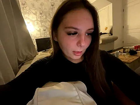 EllaStarrxxx online show from November 5, 2025, 5:21 am