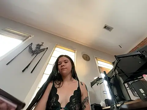 Snapshot of Jynx420friendly chatting on July 20, 2026, 4:31 pm Jynx420friendly online show from July 20, 2026, 4:31 pm