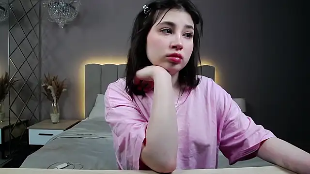 Snapshot of DianaMello chatting on November 10, 2025, 4:06 am DianaMello online show from November 10, 2025, 4:06 am