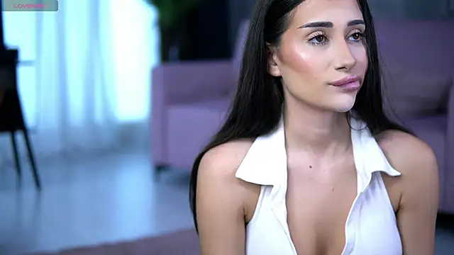 Snapshot of AlishaSkye chatting on November 26, 2025, 4:23 am AlishaSkye online show from November 26, 2025, 4:23 am