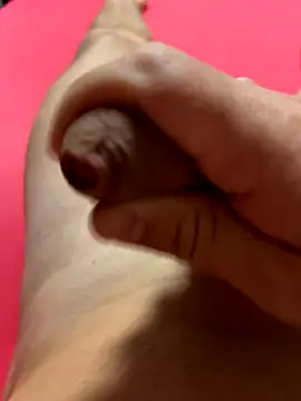 Snapshot of GiNo_93 chatting on November 17, 2025, 4:49 am GiNo 93 online show from November 17, 2025, 4:49 am