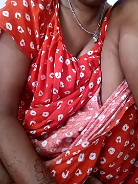 Hotty-romi3 online show from November 6, 2025, 4:27 am