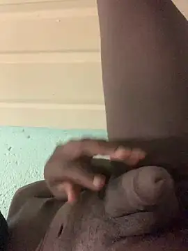 Snapshot of Dark_vains chatting on November 8, 2025, 10:13 pm Dark vains online show from November 8, 2025, 10:13 pm