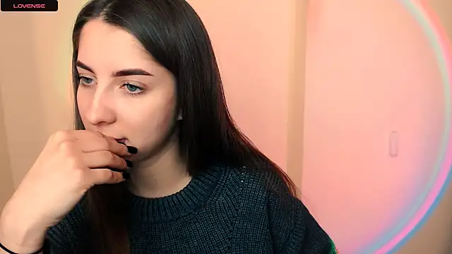 Snapshot of _OlivkaSexy chatting on November 28, 2025, 11:10 am OlivkaSexy online show from November 28, 2025, 11:10 am