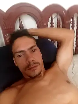 Snapshot of alexander0153 chatting on December 18, 2025, 2:32 pm alexander0153 online show from December 18, 2025, 2:32 pm