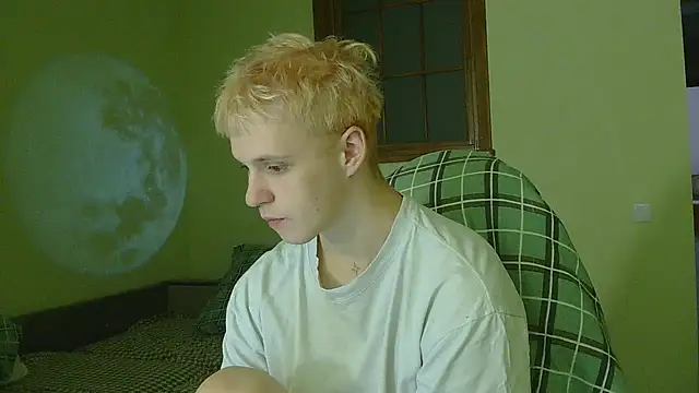  Timmy Boy  online show from November 24, 2025, 9:42 am