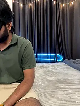 vickyandtania online show from December 18, 2025, 3:16 pm