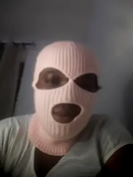 maskedqueenie online show from October 6, 2025, 12:56 am