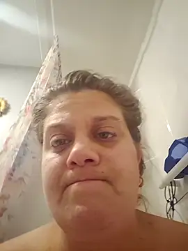 Snapshot of october1992xx chatting on November 9, 2025, 7:18 pm october1992xx online show from November 9, 2025, 7:18 pm