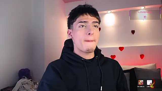 Snapshot of MateoMitchell chatting on March 3, 2026, 5:25 am MateoMitchell online show from March 3, 2026, 5:25 am