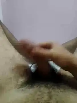 Iuhggikk online show from November 7, 2025, 10:53 am