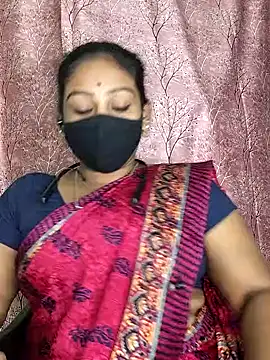 Snapshot of tamil_Monisha chatting on December 18, 2025, 5:39 pm tamil Monisha online show from December 18, 2025, 5:39 pm